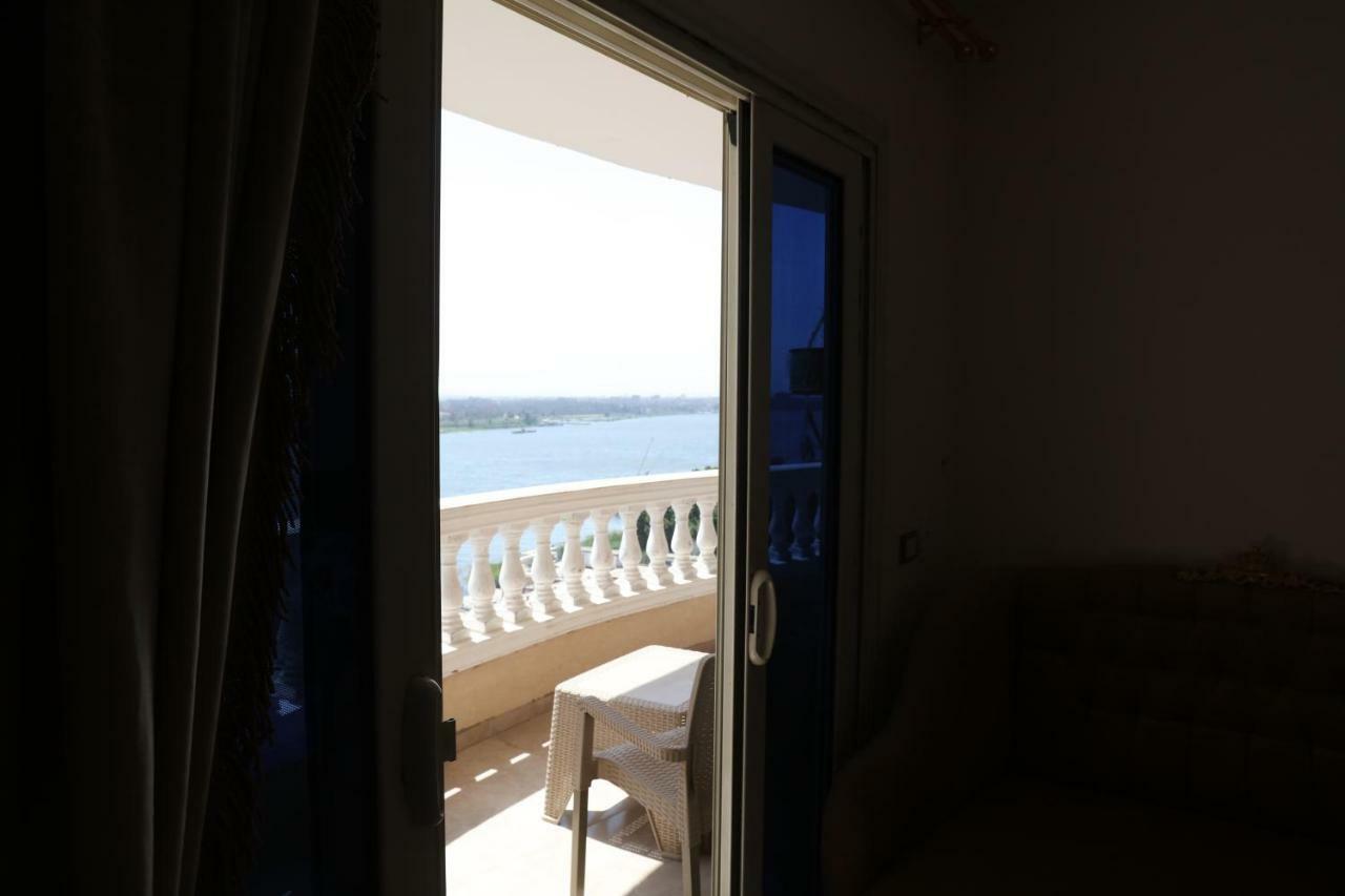 Maadi, Direct Nile River View From Apartament *