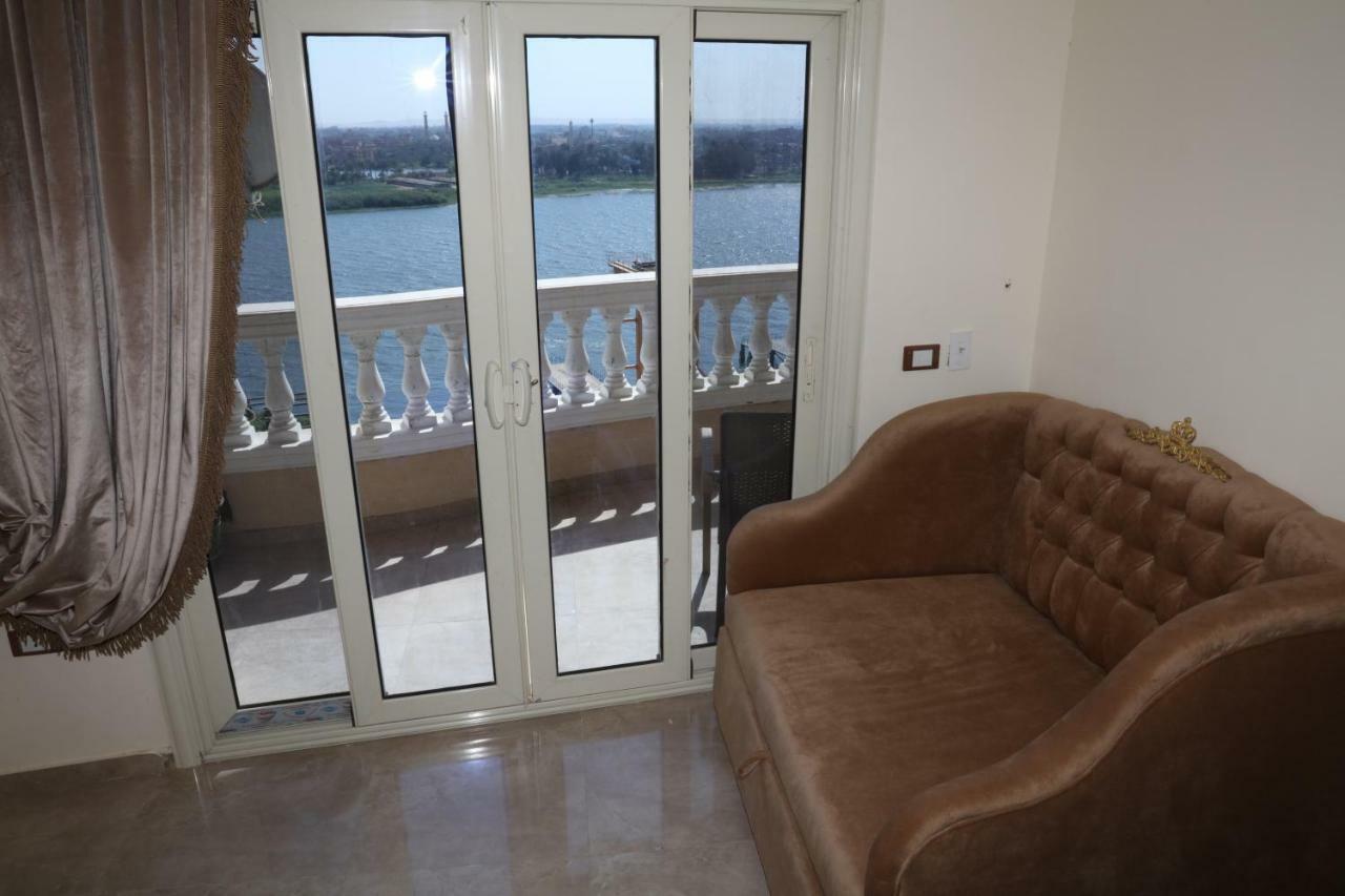 Maadi, Direct Nile River View From Apartament Cairo