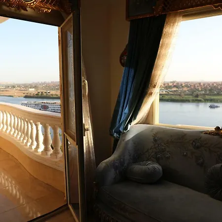 Maadi, Direct Nile River View From All Rooms Cairo Exterior photo