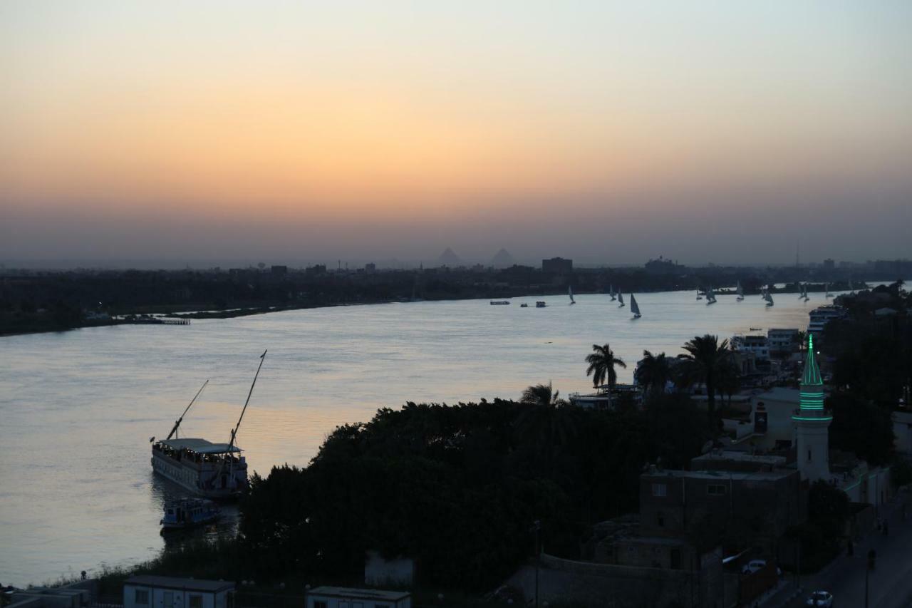 Maadi, Direct Nile River View From Kairó
